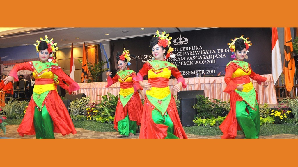 Wisata Budaya Institut Pariwisata Trisakti