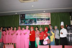 Kursus Masak Ibu Anggota Bhayangkari Polsek Pesanggrahan