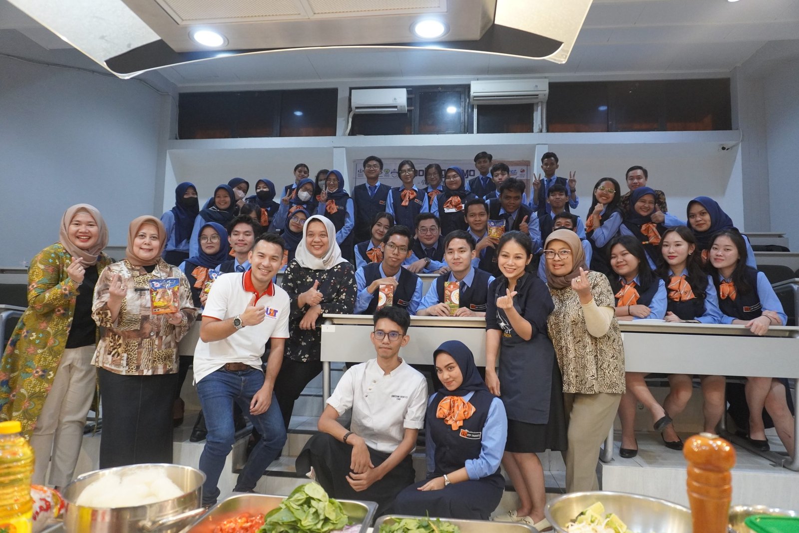 Demo Cooking, Bentuk kolaborasi antara Institut Pariwisata Trisakti dengan Burapha University International College, Thailand