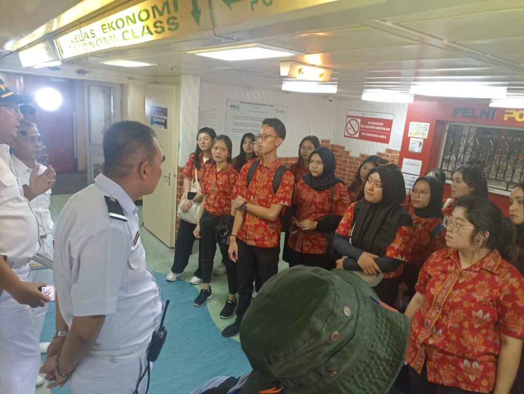 Mahasiswa Usaha Perjalanan Wisata IP Trisakti Melakukan Kunjungan ke PT Wita Tour dan PT. PELNI (Persero)