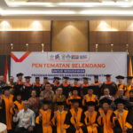 Penyematan selendang akademik bagi Lulusan Program Magister dan Doktor Pariwisata Institut Pariwisata Trisakti