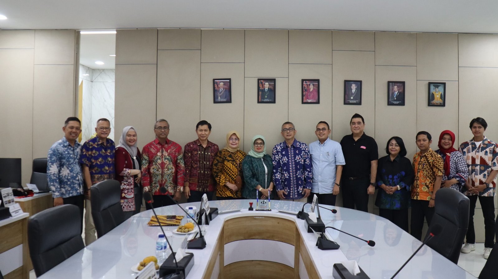 nstitut Pariwsata Triskati lakukan MoU dengan Koperasi DEKRANASDA guna Tingkatkan Kualitas dan Kapasitas Bisnis UKM